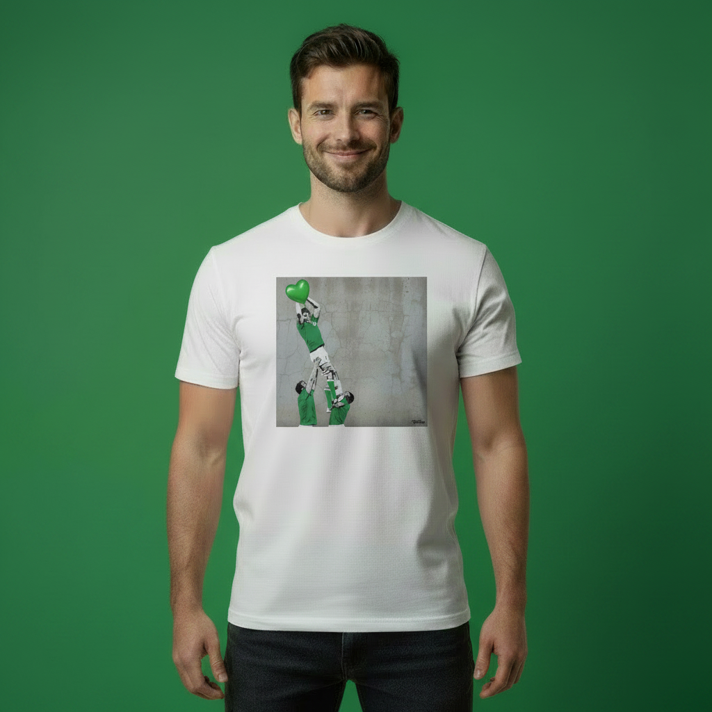 Ireland Lineout Street Art Rugby T‑Shirt Red Heart
