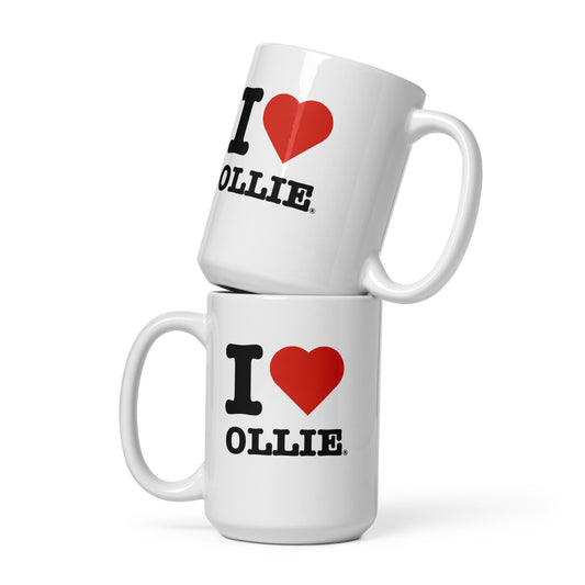 Front view of the large Ollie Bearman hot chocolate mug. Great for fans of British driver and in this case Ollie Bearman.