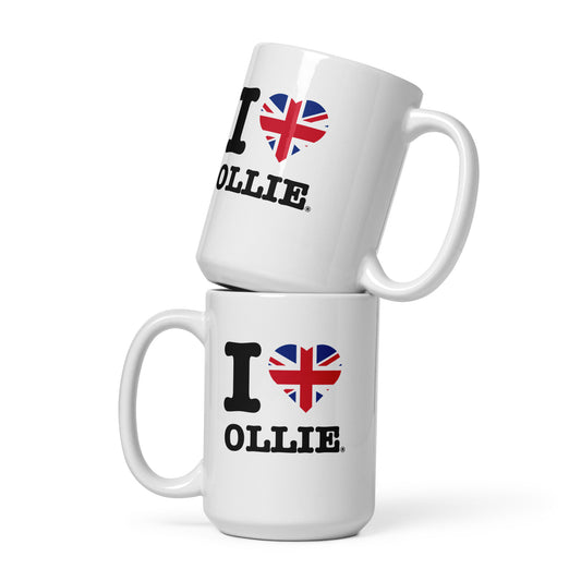 Front view of the large Ollie Bearman British Heart hot chocolate mug. Great for fans of British driver and in this case Ollie Bearman.
