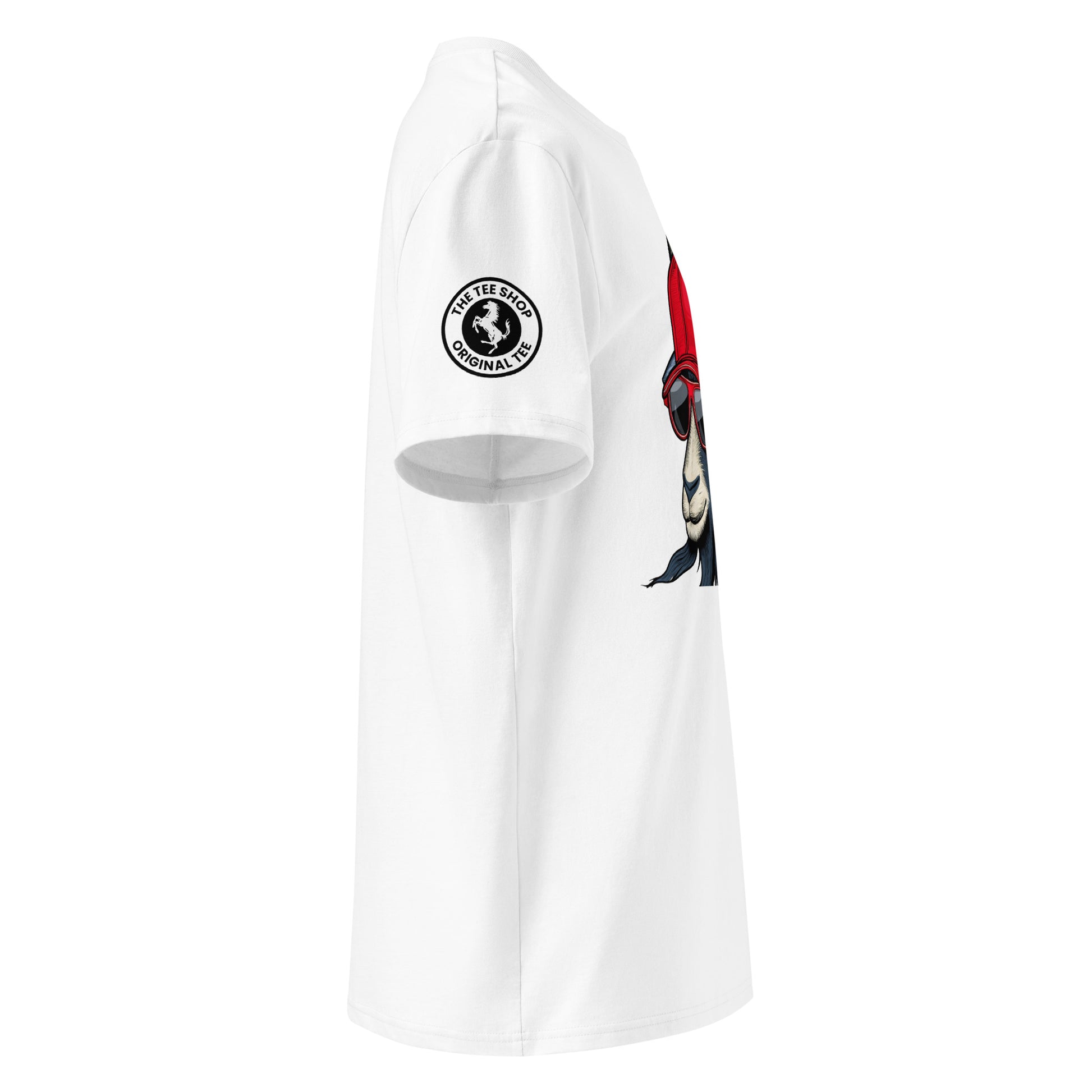 The logo pops on the right sleeve of this F1 t-shirt celebrating lewis Hamilton a must for Lewis fans. The logo features the Ferrari prancing horse logo in white.
